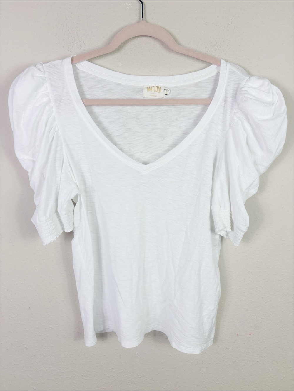 Nation LTD Celine Top in White Puff Smocked Sleeves size Large - Picture 4 of 13